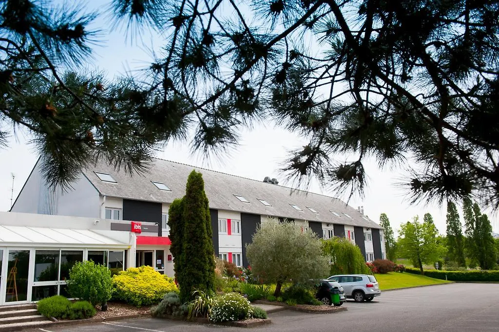 Ibis Vannes 3*,