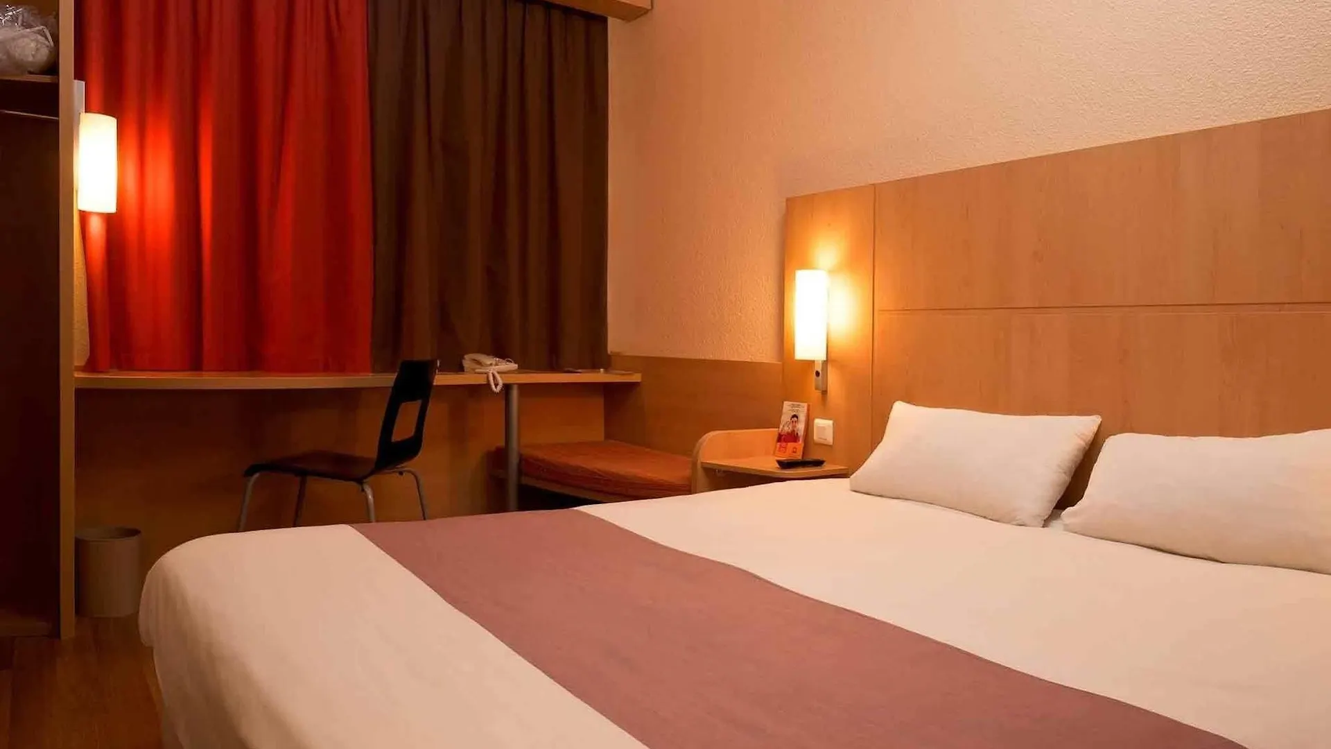 *** Hotel ibis Vannes Frankreich